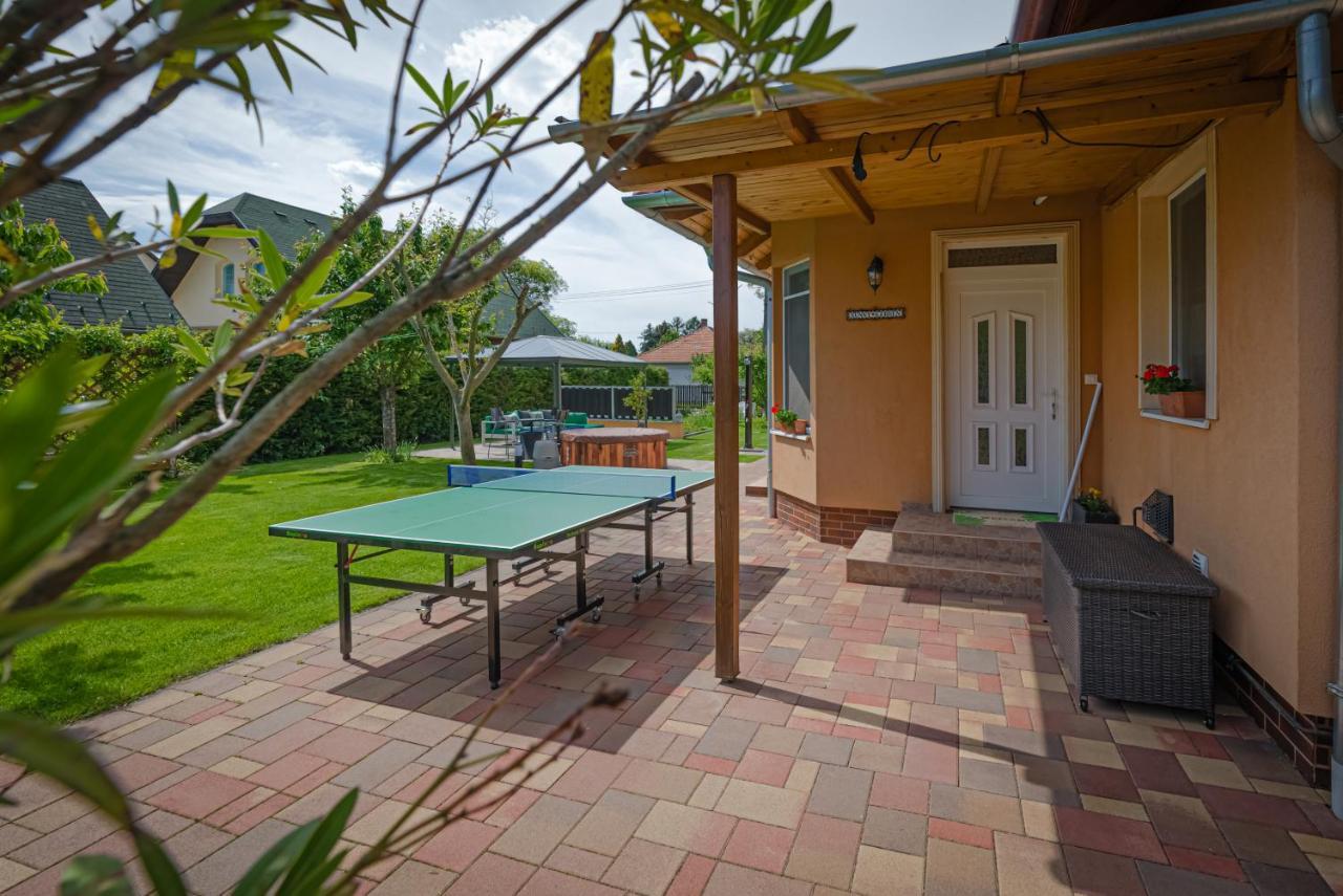 Vila Sunny Garden Pihenohaz Siófok Exteriér fotografie