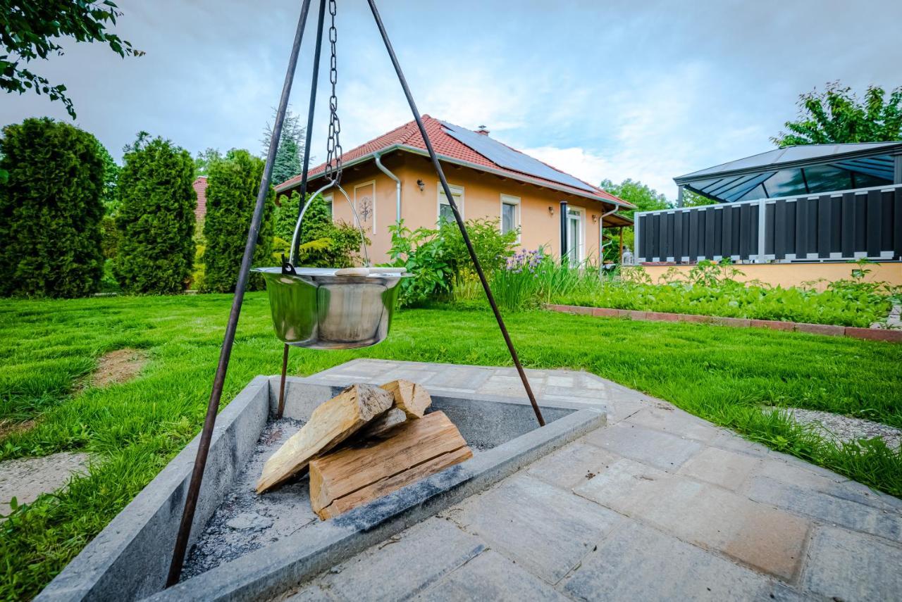 Vila Sunny Garden Pihenohaz Siófok Exteriér fotografie